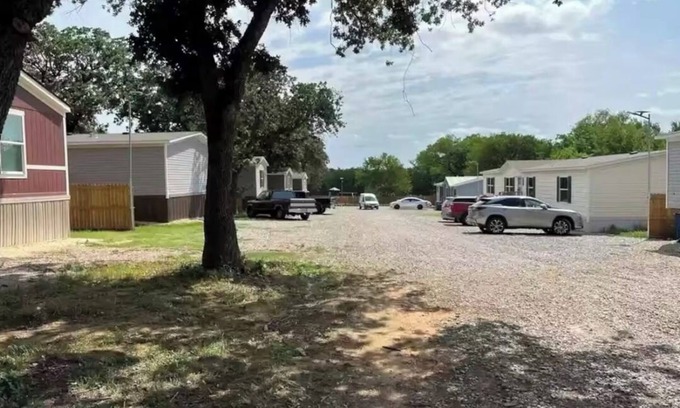 Mansfield House | 3-bedroom tiny home in wonderful Mansfield, Dallas Fort Worth, DFW, Texas