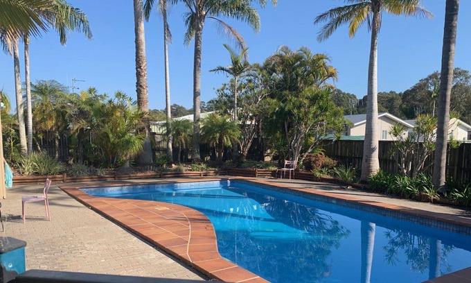 Black Head House | 3 bedroom townhouse just a short stroll from the beach