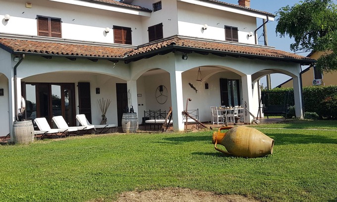 Tigliole Villa | 3 Bedroom Villa in Tigliole
