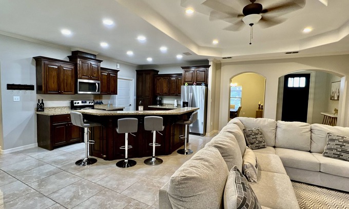 Brownsville House | 3 bedrooms, 2 baths, open concept kitchen and living