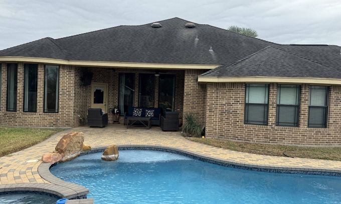 Palmhurst House | 3 bedrooms, office, 3.5 bathrooms, and a pool.