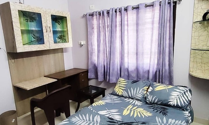 Himayatnagar Apartment | 3 BHK in KPHB with Free Parking