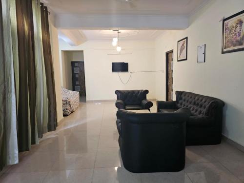 Alambagh Apartment | 3 BHK in Krishna Nagar Lucknow LKO 401 L