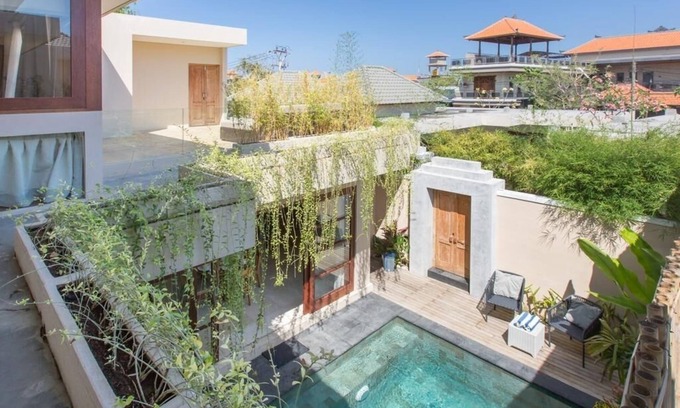North Legian Villa | 3 BR BEAUTIFUL MODERN Villa Legian Seminyak