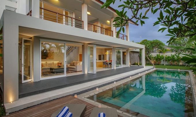 Berawa Villa | 3 BR Pool Villa near FINNS Recs Club