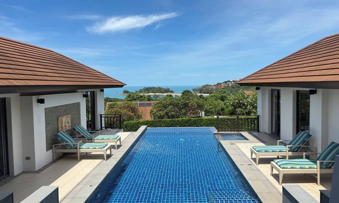 Moo 5 Villa | 3 BR Sea View Private Pool Villa Short Walk to Choeng Mon Beach