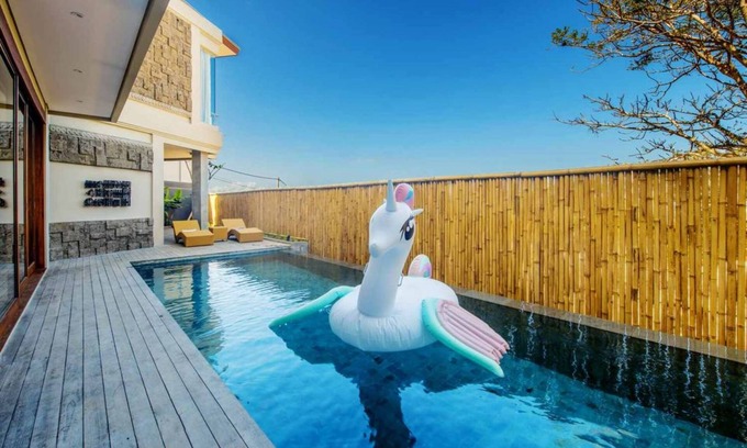 Kutuh Villa | 3 BR Secluded Villa Few Minutes to Geger Beach, South Bali Nusa Dua
