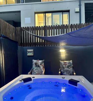 Vermont Apartment | 3 Indigo with Solar