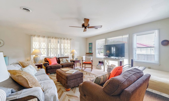 Hampstead House | 3 Mi to Beach: Home w/Fire Pit in Hampstead!