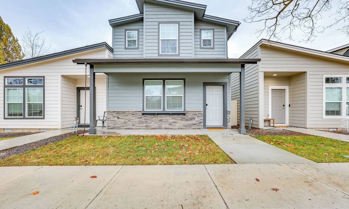 Sunset House | 3 Mi to Boise River Greenbelt: Home w/Fenced Yard