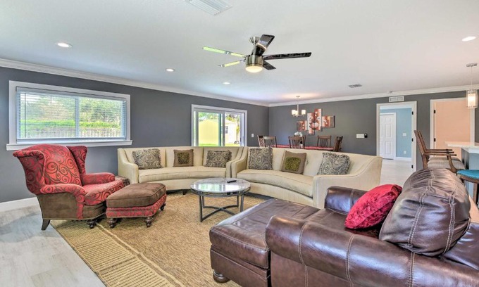 Bradenton House | 3 Mi to Dtwn Bradenton Home with Yard!
