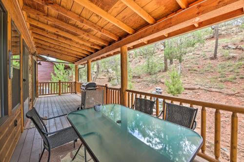 Show Low House | 3 Mi to Fool Hollow Lake Cozy Cabin with Deck