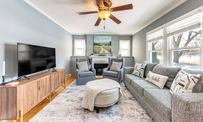 Rockford House | 3 Mi to Hospitals: Inviting Rockford Home w/Yard!