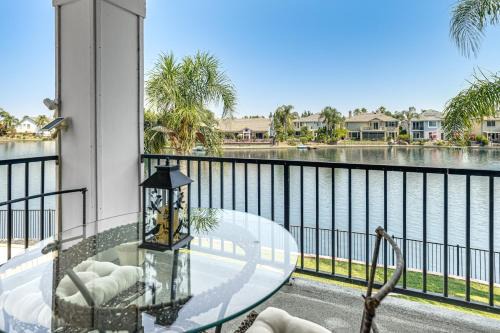 Tracy House | 3 Mi to Main St Tracy Homey Retreat with Game Room!