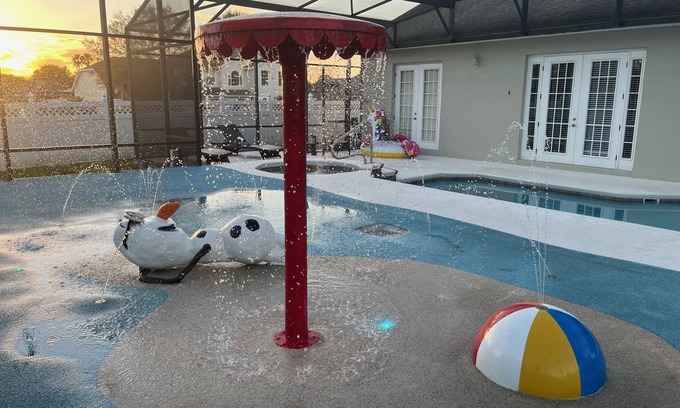 West Kissimmee House | 3 Miles to Disney! Themed Home FREE Heated Pool & Spa Theater Grill & 7 Bedrooms