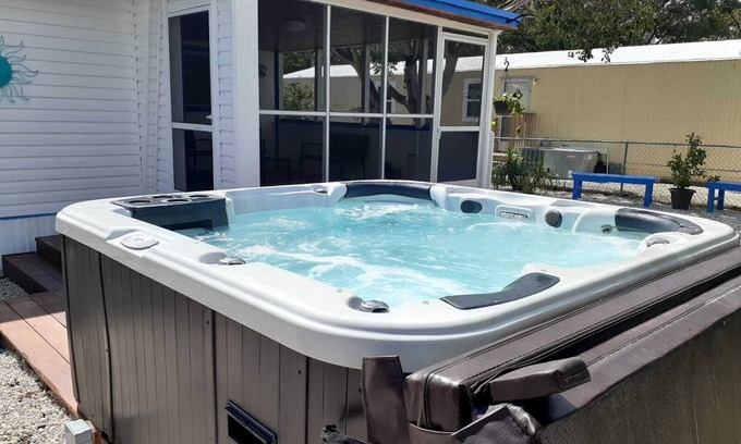 Key Largo Village House | 3 MIN FROM PRIVATE BEACH & BOAT RAMP