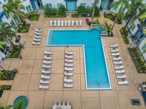 Channel District Apartment | 3 min to Dt Tampa and Amalie Arena - Cozy 1BR - Pool