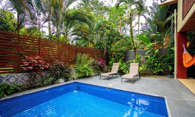 Dominical Villa | 3 min walk to surf, 3bedrooms, Villa, Pool, Steps to the Beach!