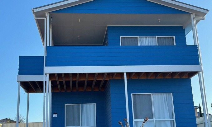 Moonta House | 3 minutes drive to Simms Cove Beach, Port Hughes and Moonta Bay Jetty