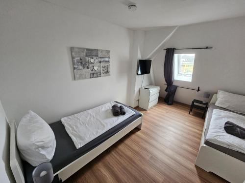 Salbke Apartment | 3 moderne 2-Zimmer-Apartments mit WLAN & Parkplatz, Perfekt für Familien & Gruppen