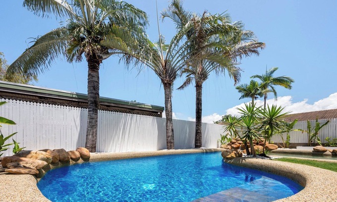West End House | 3 Palms Lagoon Pool Villa