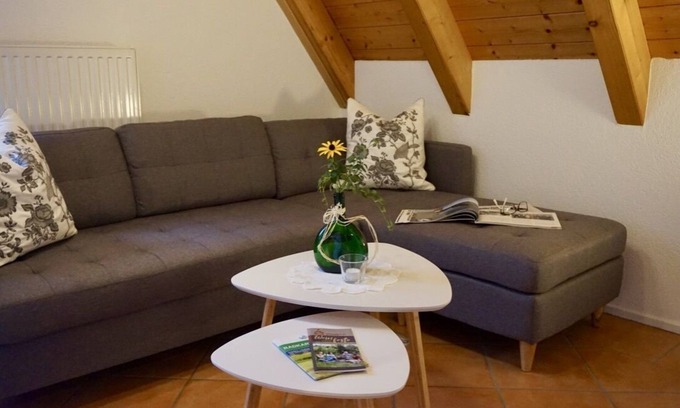Sugenheim Apartment | 3-room non-smoking apartment with spacious balcony