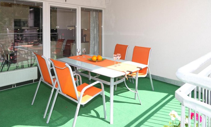 Meidling Apartment | 3 rooms Sunny Apartments-Schoenbrunn, 100m2 with balcony