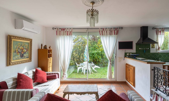 Ceret Apartment | 3-star single-storey apartment at the gates of Céret (66400) .
