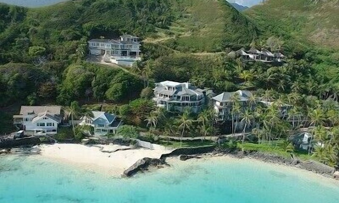 Lanikai House | 3 Storey Oceanfront Home with Spectacular Views and Access to Secluded Beach!