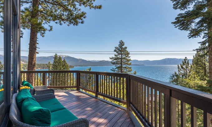 Carnelian Bay House | 3-Story Lakeview Luxury Retreat w/AC in Carnelian Bay, Near Kings Beach & Lake