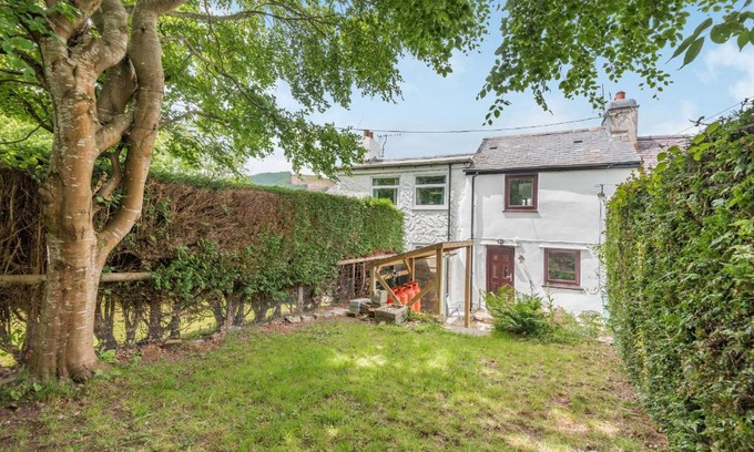 Penmachno House | 3 Tyn Y Mynydd
