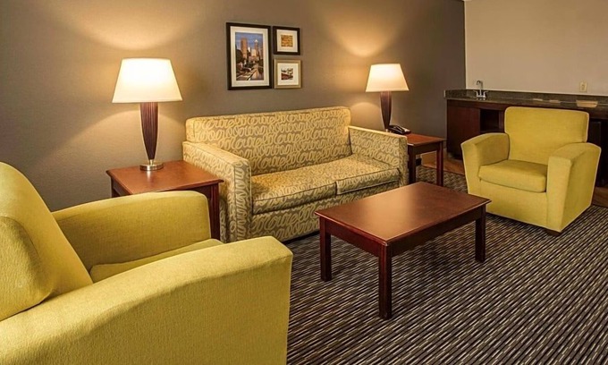 Arsenal House | 3 x King Bed Deluxe Suite at La Quinta Inn by Wyndham San Antonio Downtown