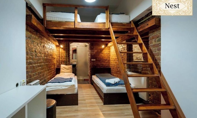 Bucharest City-Centre Apartment | 30-bedroom apartment all units