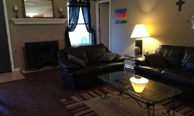 Stoney Ridge House | 30+ Days for Traveling Nurses, Doctors, Sales Groups, Home Buyers in Transition