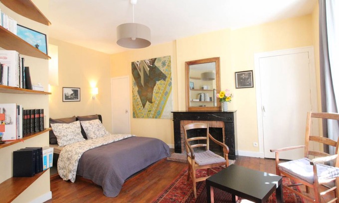Downtown Angers Cottage | 30 m² Cabin ∙ 1 bedroom ∙ 2 guests
