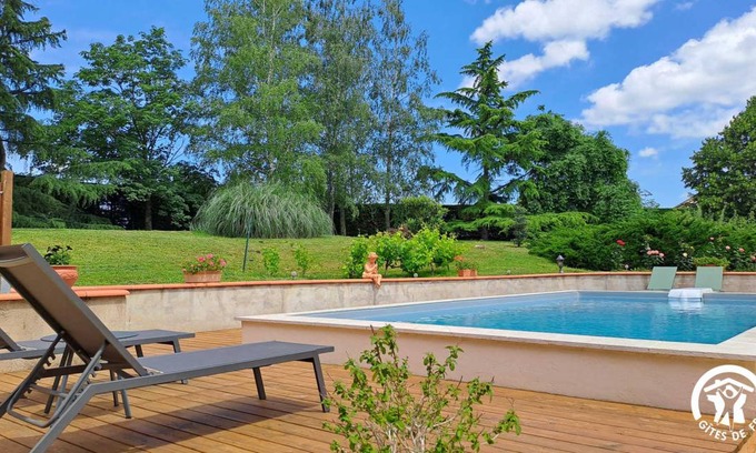 Saint-Gregoire House | 30 m² Gîte ∙ 1 bedroom ∙ 2 guests