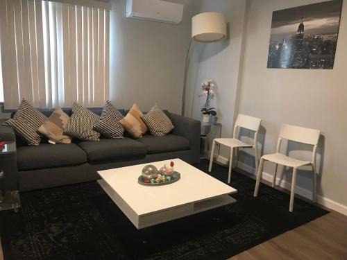 Queens Apartment | 30 mins to TIMES SQ!