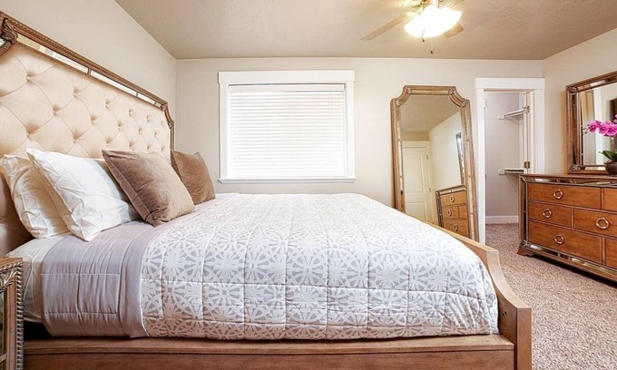 Ogden House | 30% OFF PROMO! East Ogden Dream, Newly Built, BBQ, Patio, Views, Dedicated Spa!