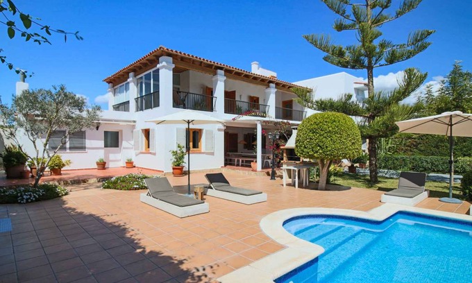 Sant Josep de sa Talaia Villa | 300 m² Villa ∙ 5 bedrooms ∙ 10 guests