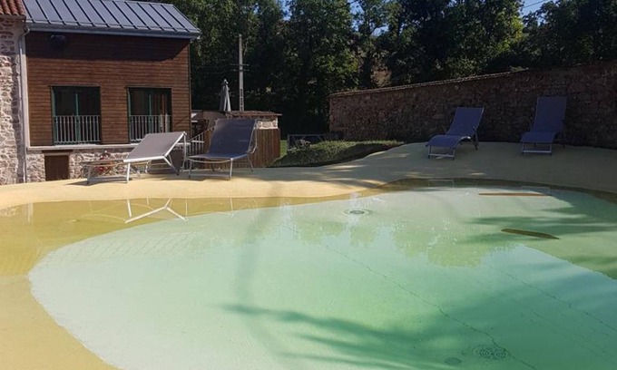 Croizet-sur-Gand Cottage | 300 m² Cabin ∙ 5 bedrooms ∙ 13 guests