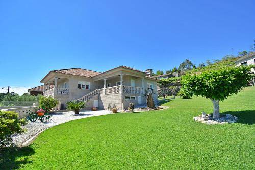 Quintans House | 300 m² House ∙ 3 bedrooms ∙ 10 guests