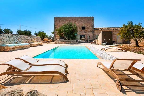 Ragusa House | 300 m² House ∙ 6 bedrooms ∙ 11 guests