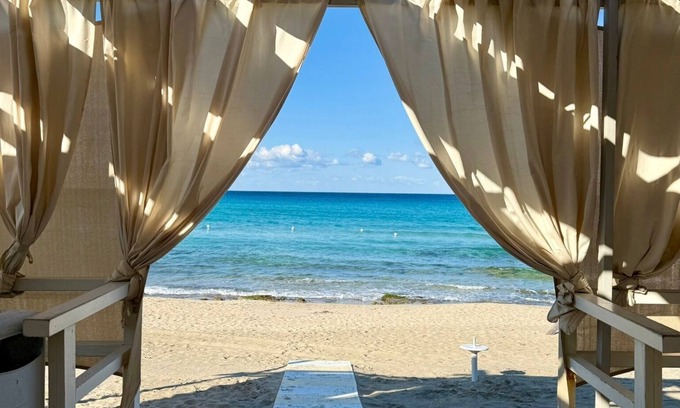 Baia Verde Apartment | 300 meters from the sea, green bay
