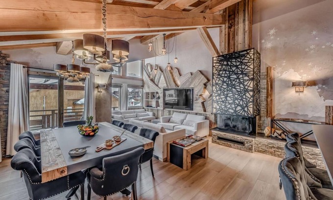 Les Almes Apartment | 300m from resort center, fitness, sauna, balcony, fireplace or stove, tv, ski locker, 250m², Tignes