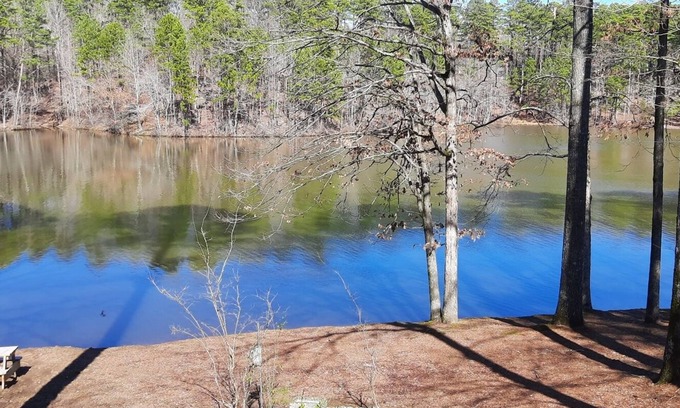Hot Springs Village House | 31 Lacanada Way - A great one level lake front duplex with a carport convenient