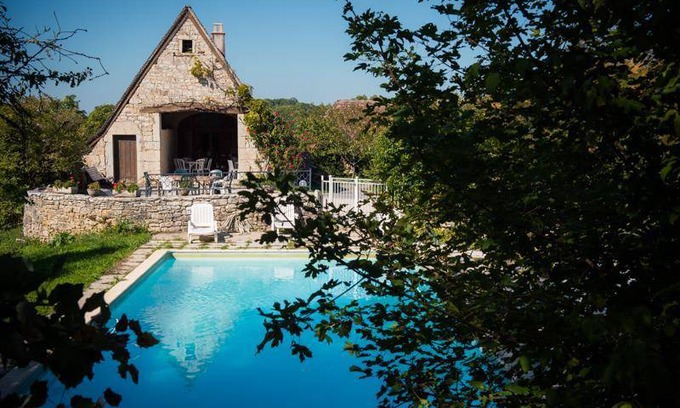 Senaillac-Lauzes House | 310 m² Gîte ∙ 9 bedrooms ∙ 21 guests