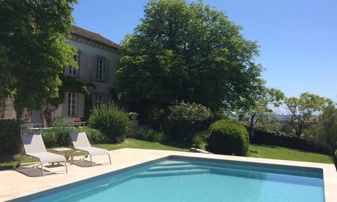 Fieux House | 310 m² House ∙ 6 bedrooms ∙ 14 guests