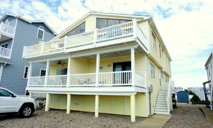 Sea Isle City Condo | 3105 Central Avenue South