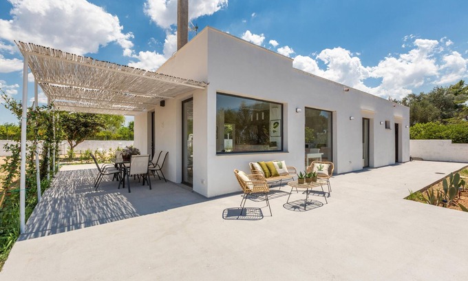 Matino House | 3106 Villa Acqualuce by Perle di Puglia