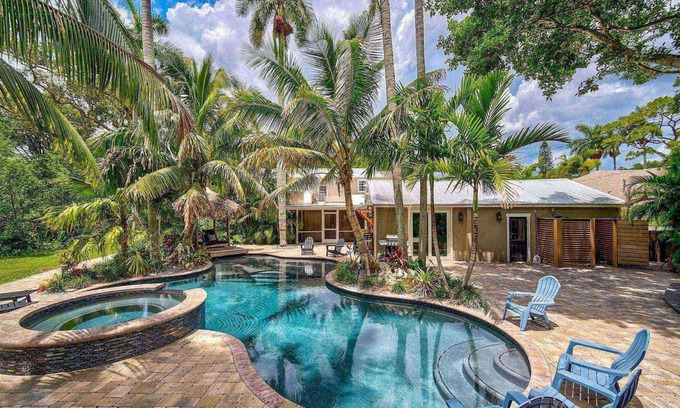 River District House | 314 m² House ∙ 5 bedrooms ∙ 15 guests